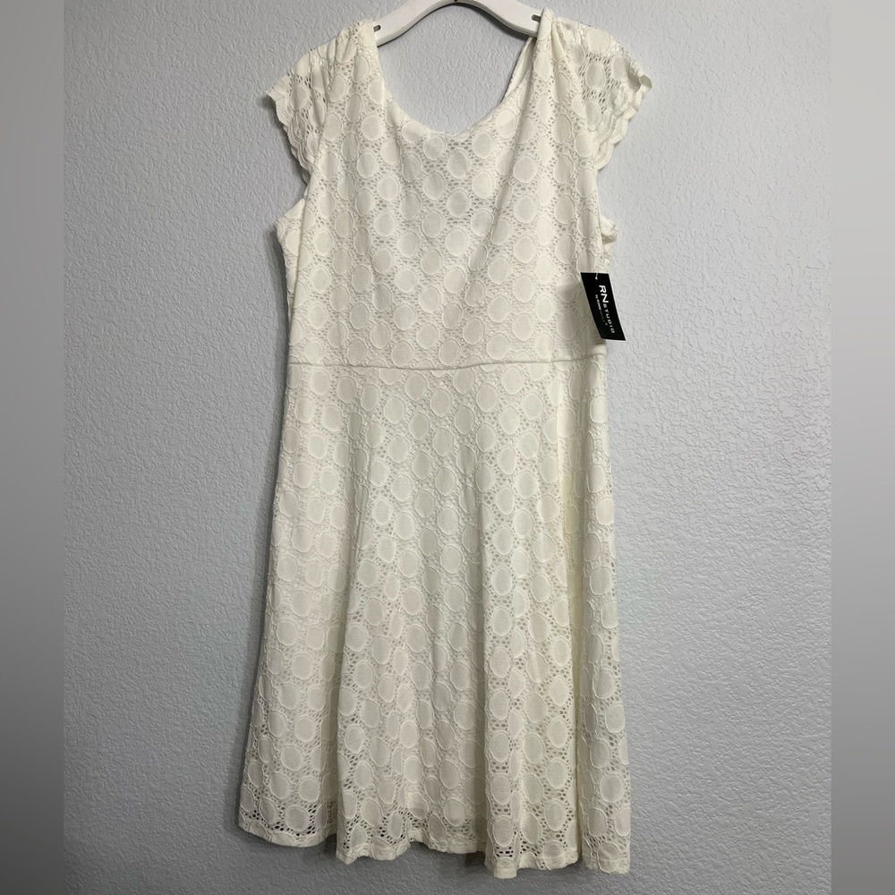 RN Studio by Ronni Nicole size 18